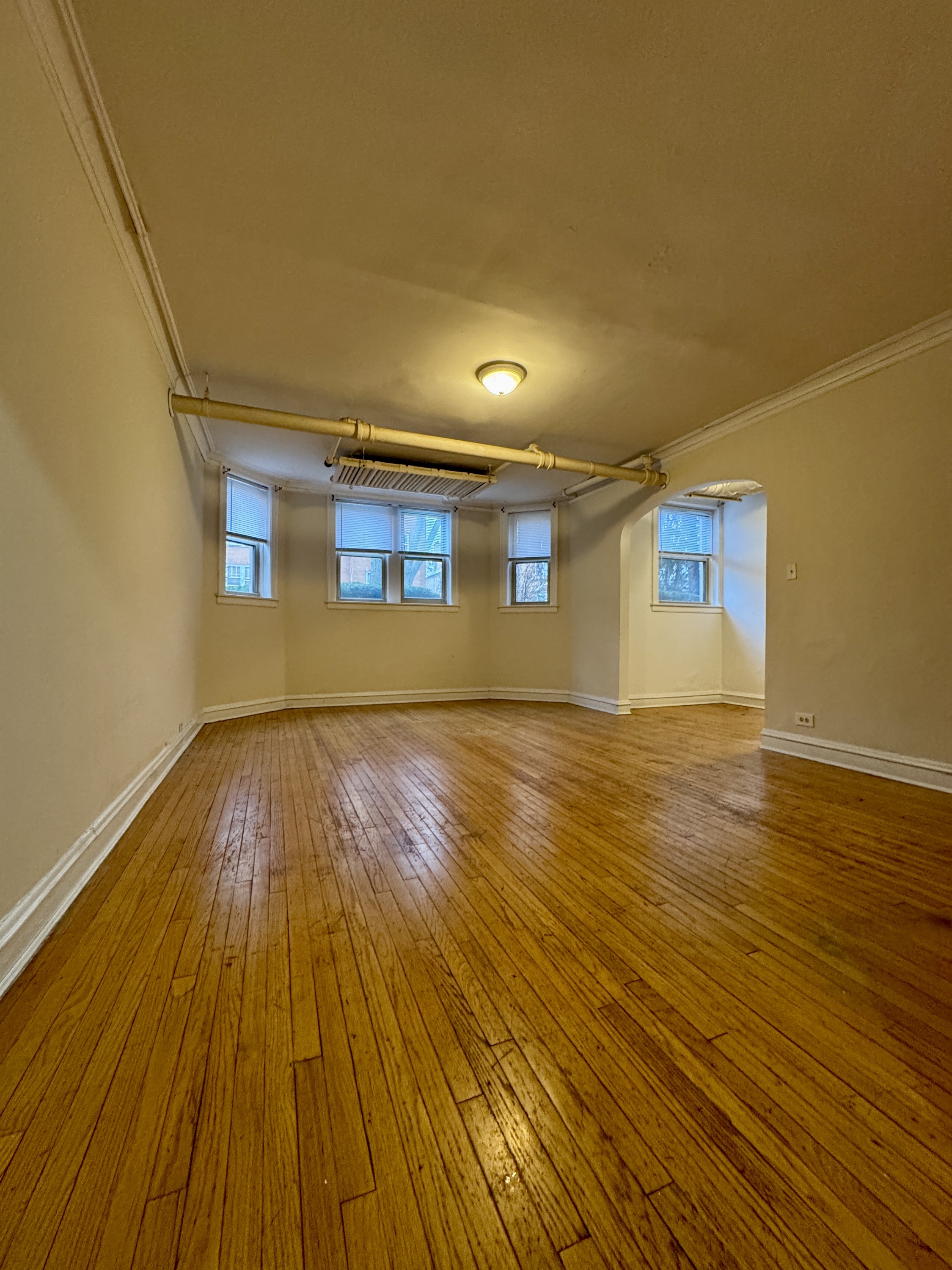 7449 N. Claremont #G