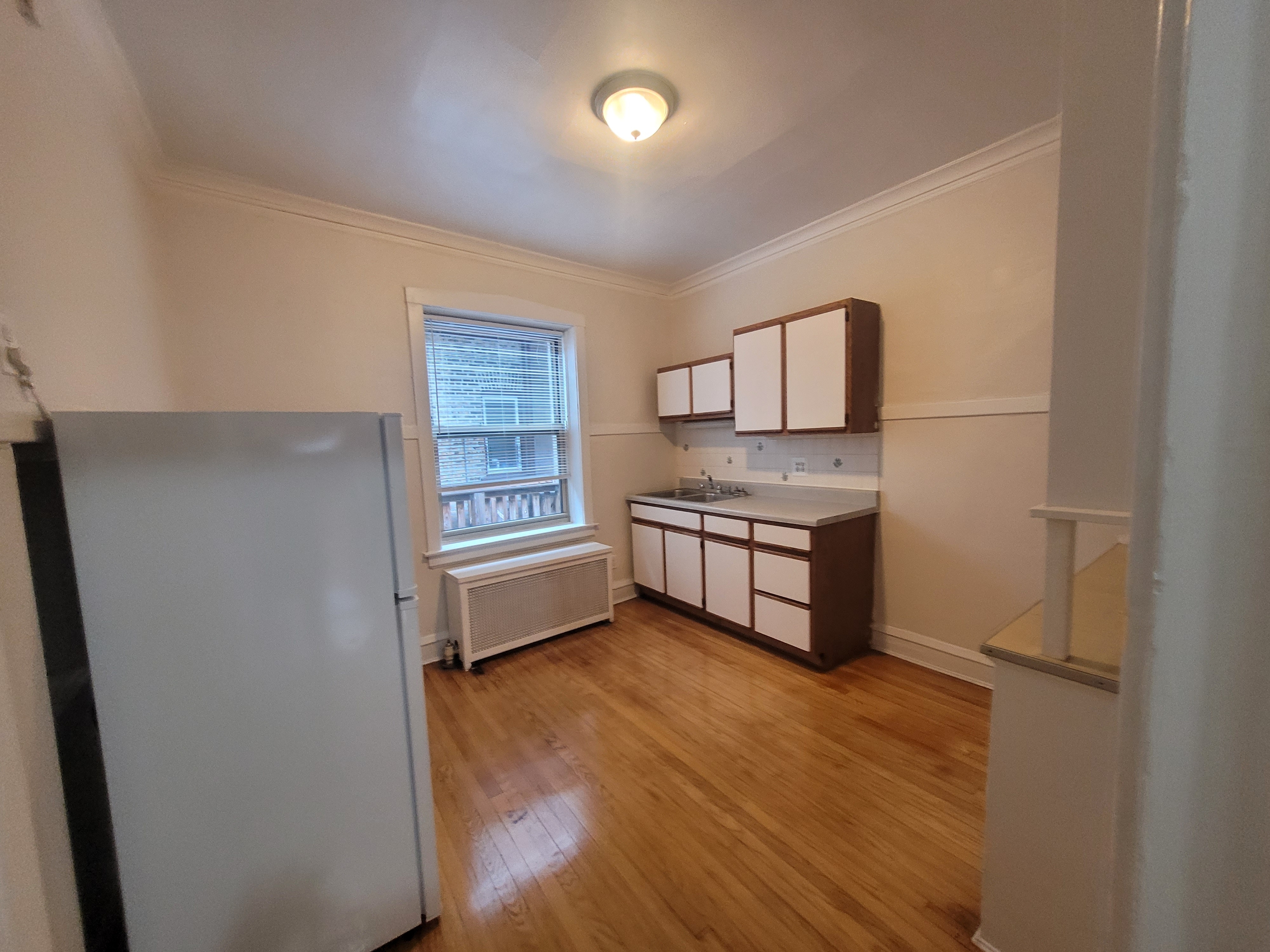 7667 N. Sheridan #3C