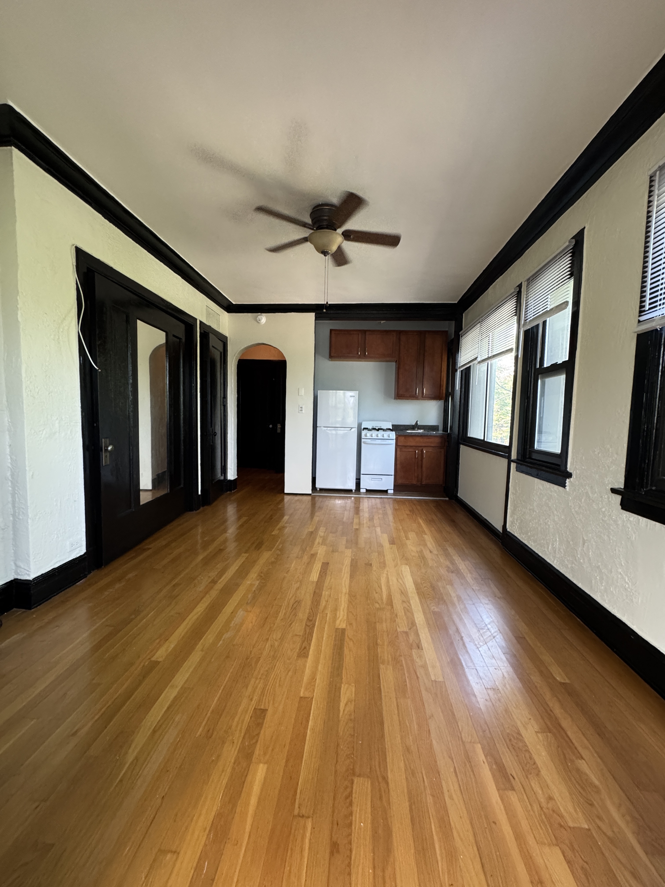 4554 N. Malden