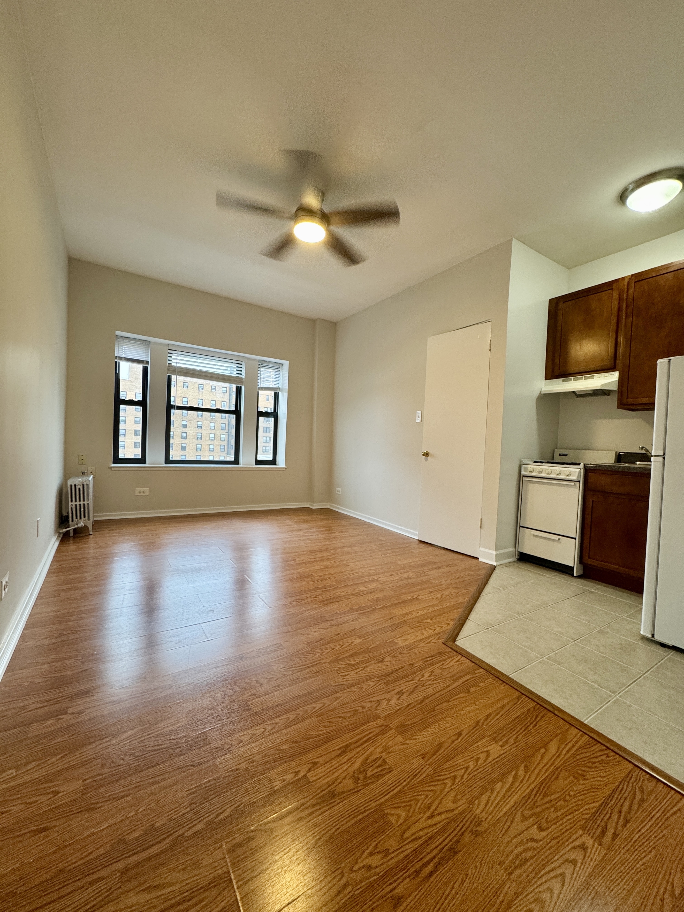 6214 N. Winthrop #702