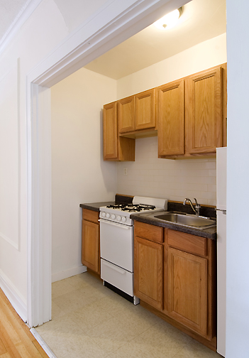 5728 S. Blackstone #110