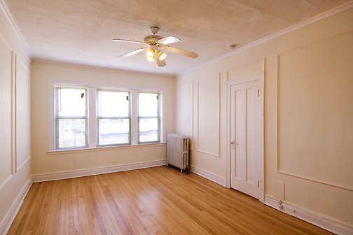 5728 S. Blackstone #205