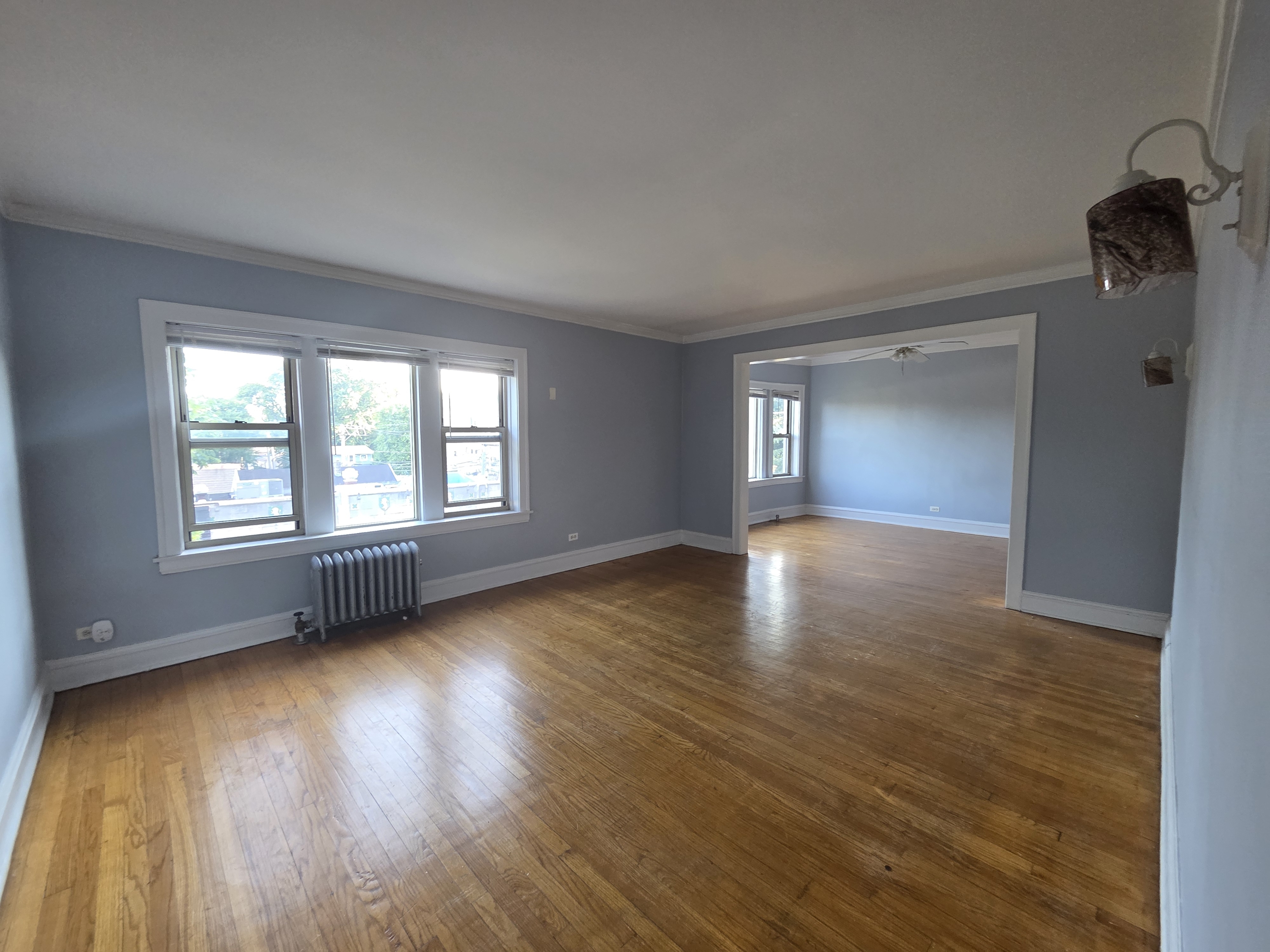 2402 W. Lunt #3E