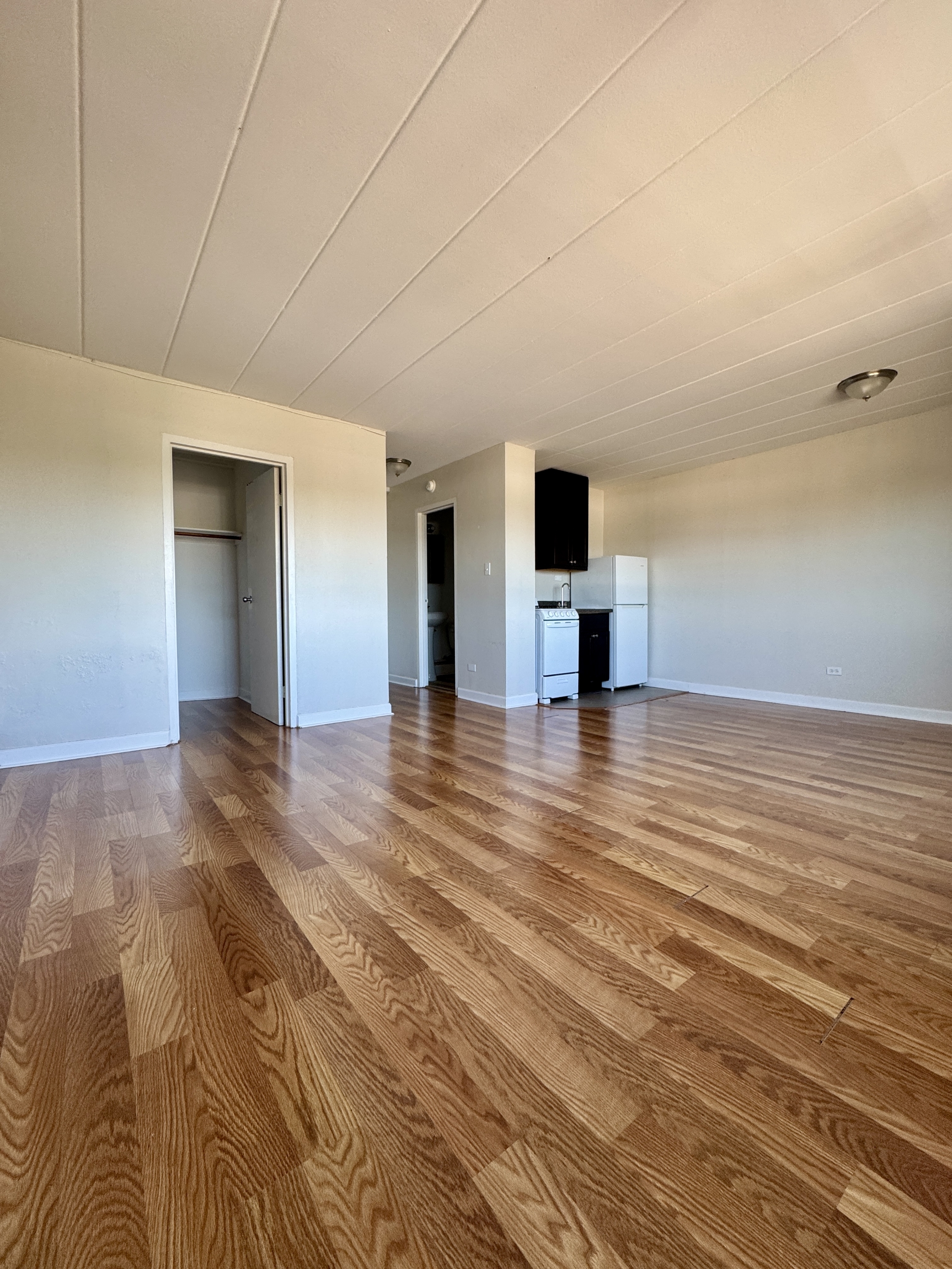 7301 N. Ridge
