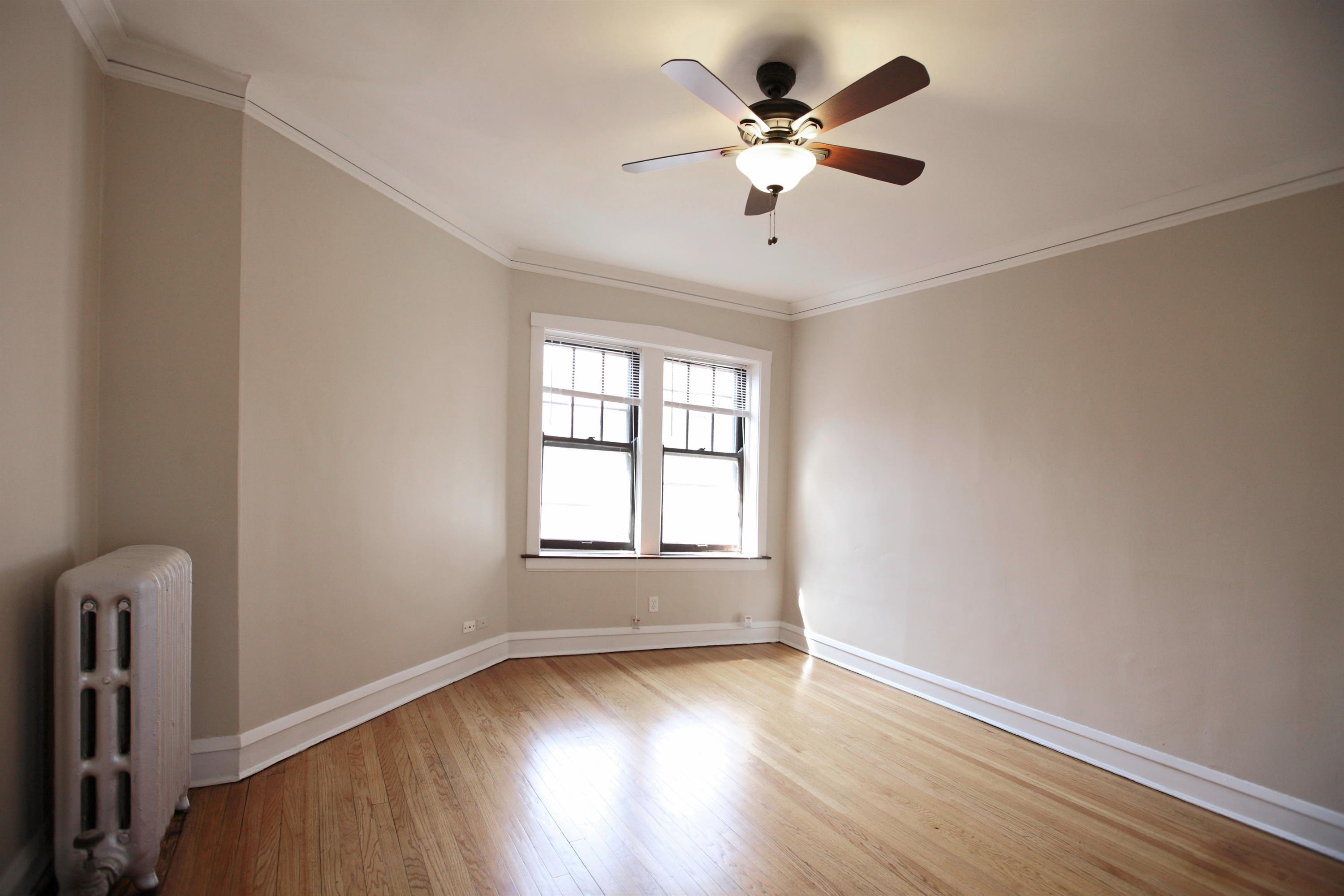 7707 N. Sheridan #2P