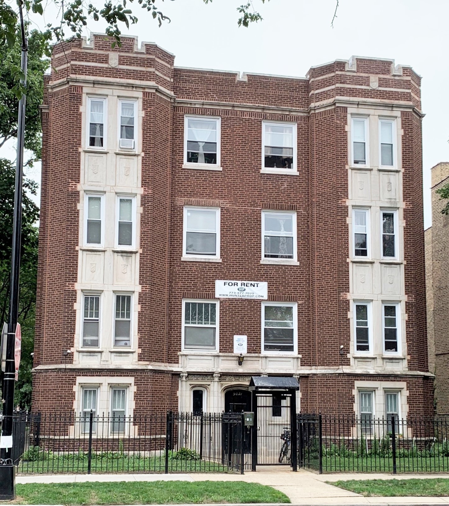 5021 N. Damen