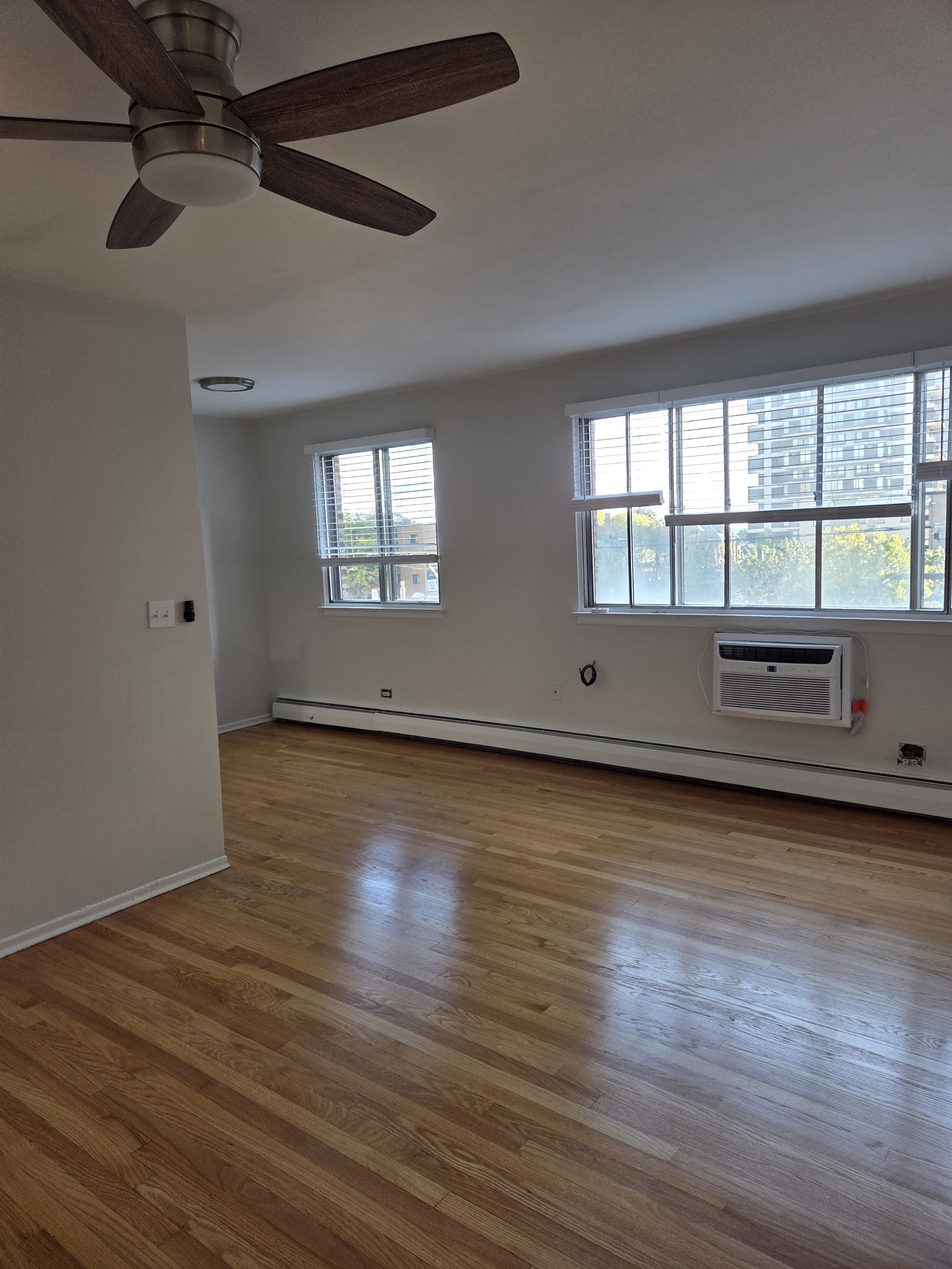 6161 N. Winthrop