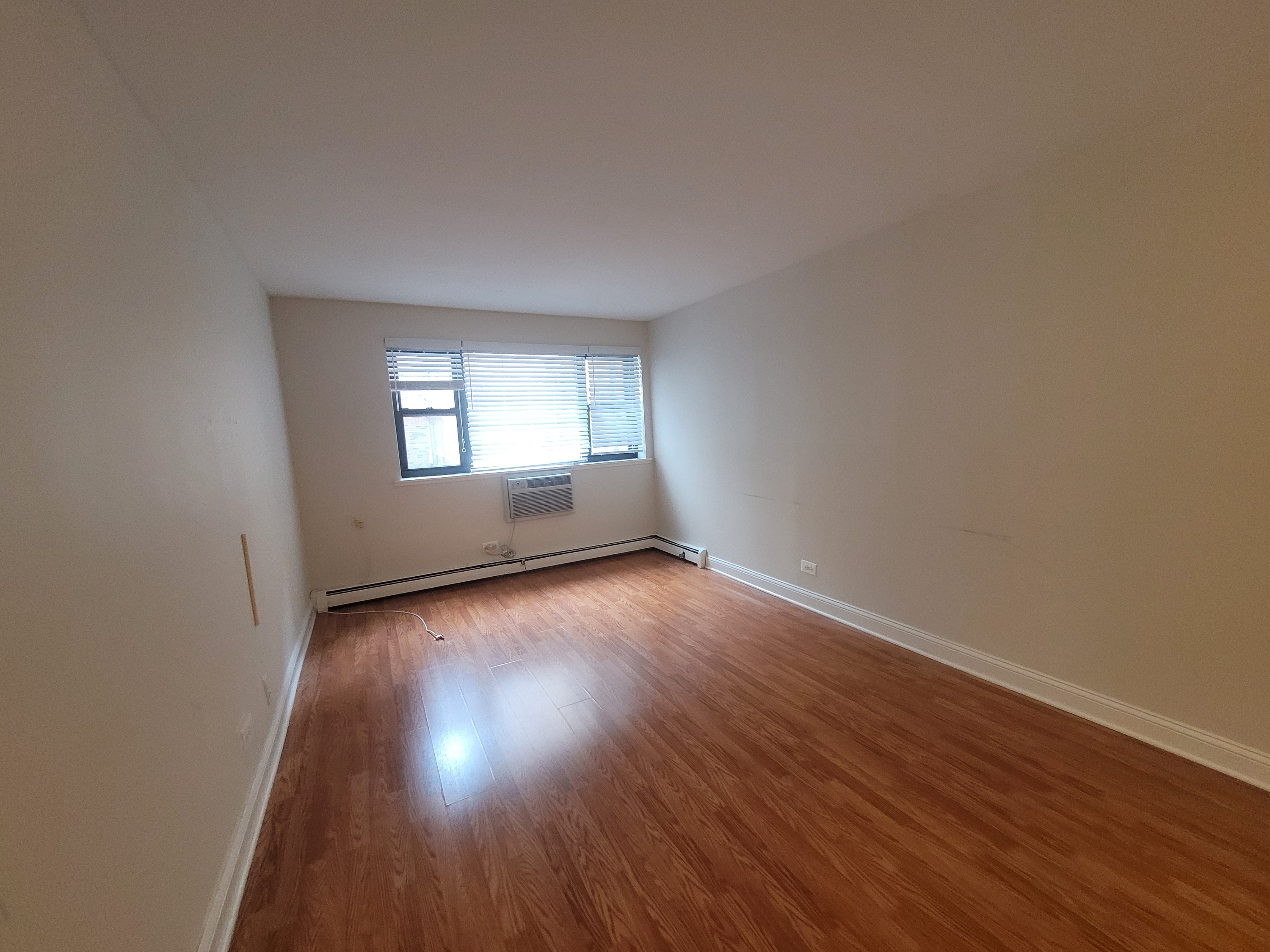 606 W. Cornelia #373