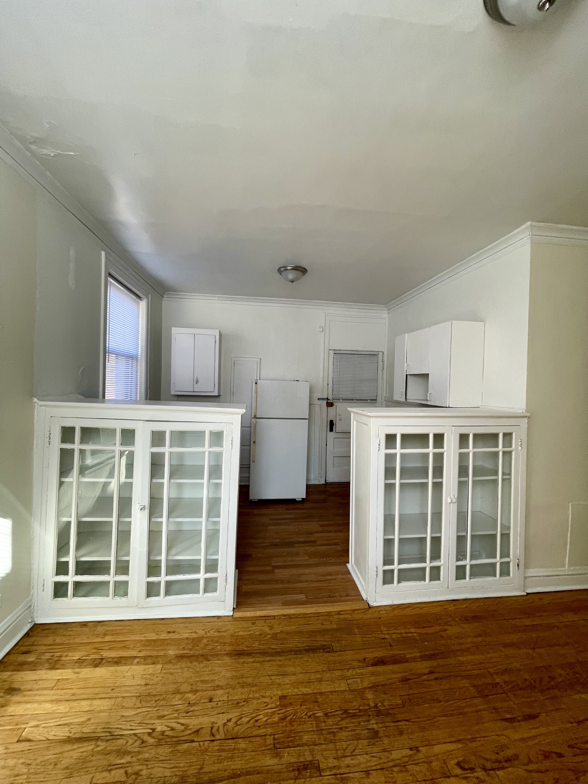 7520 1/2 N. Seeley #3E