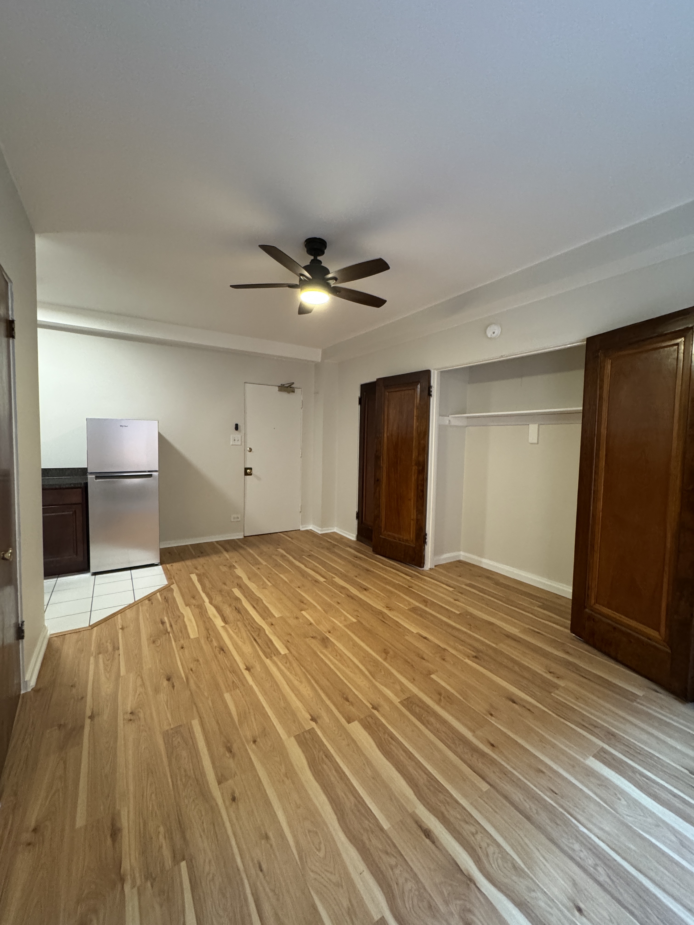 6214 N. Winthrop #405
