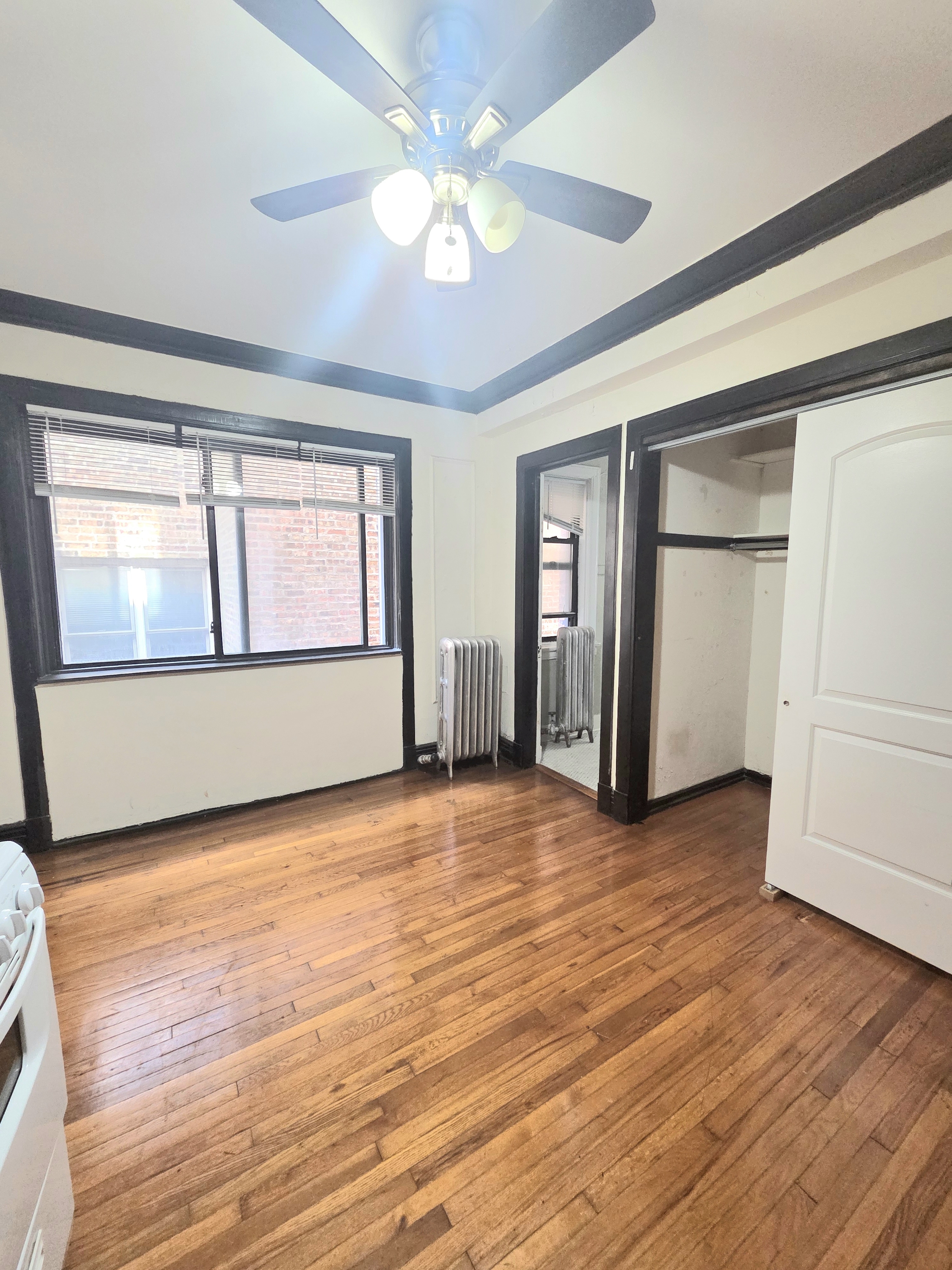 4554 N. Malden