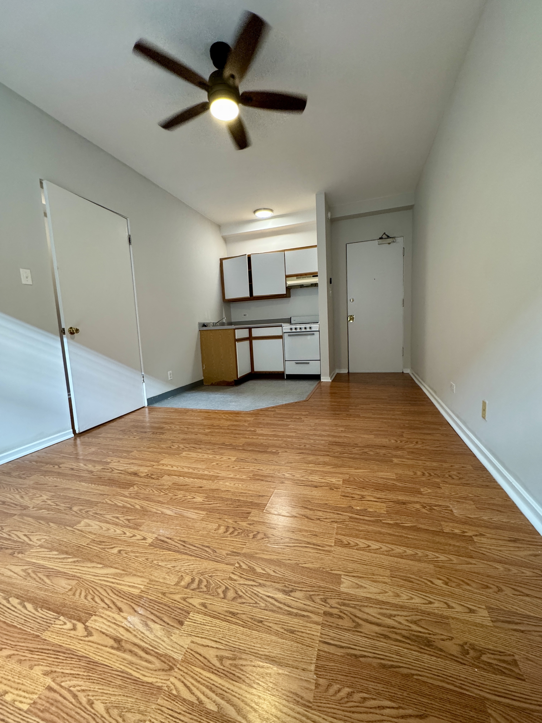 6214 N. Winthrop #414