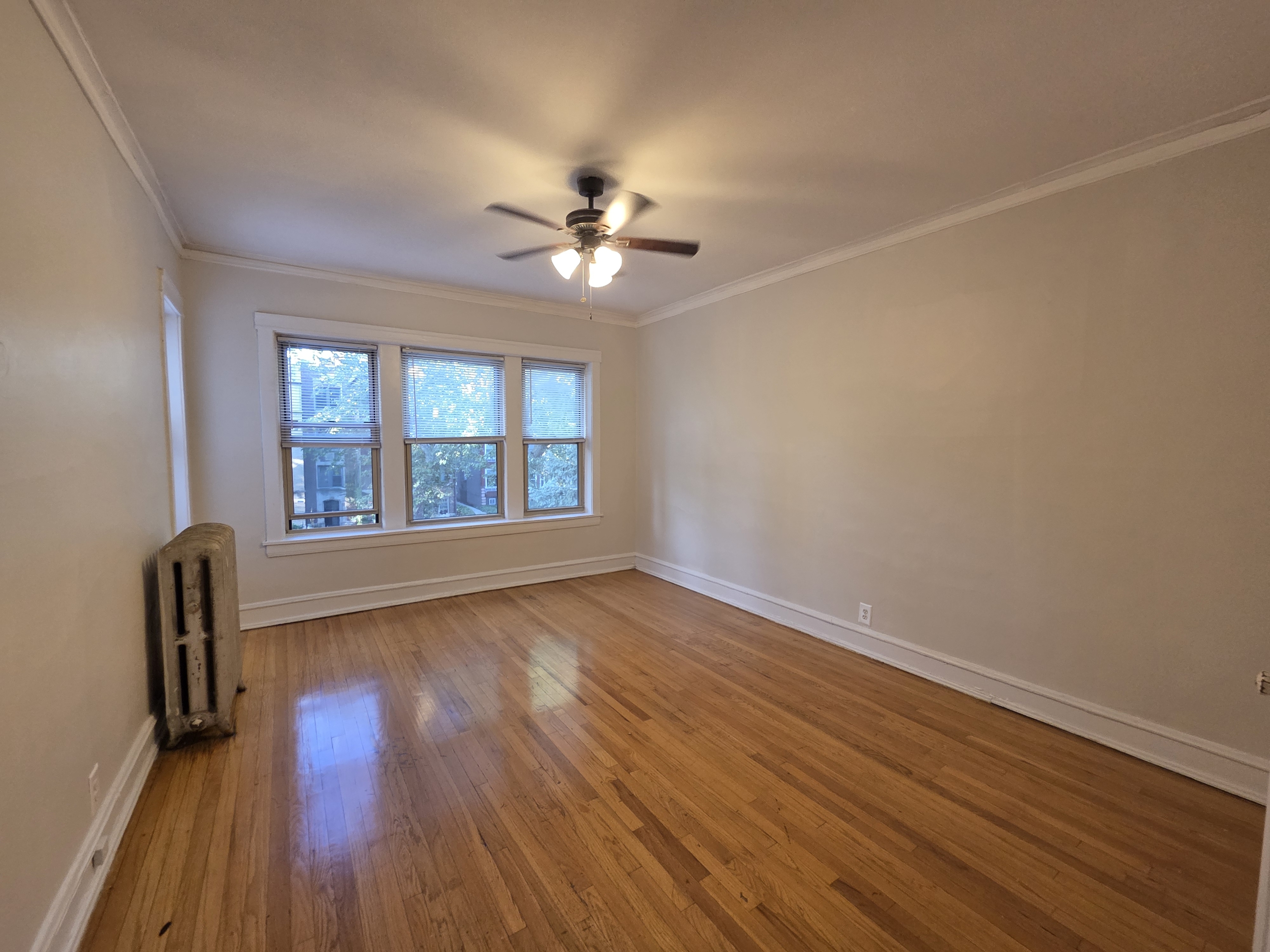 1357 W. Greenleaf #2B