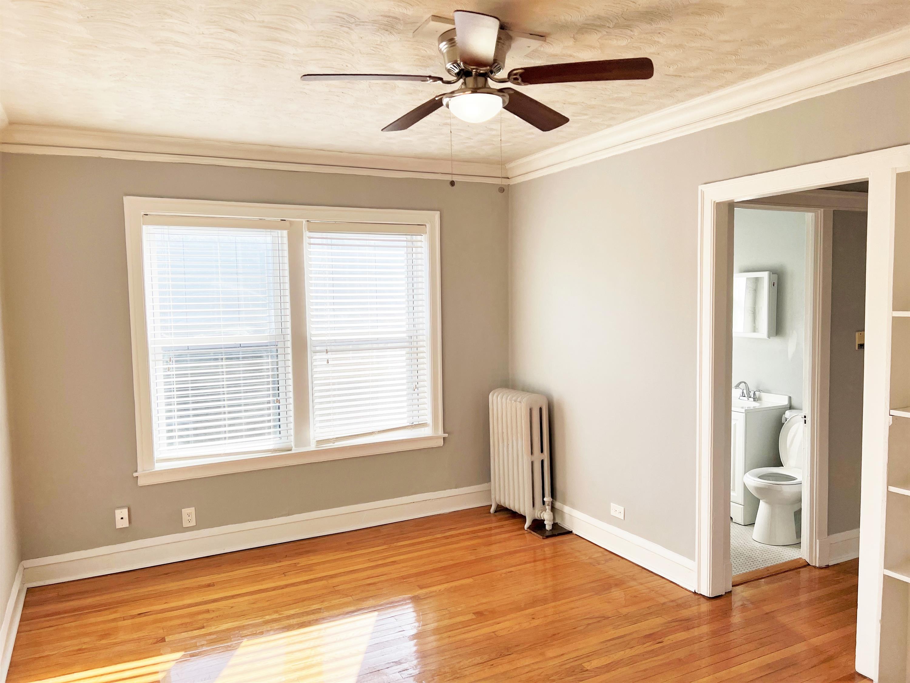 5748 S. Stony Island #1-1