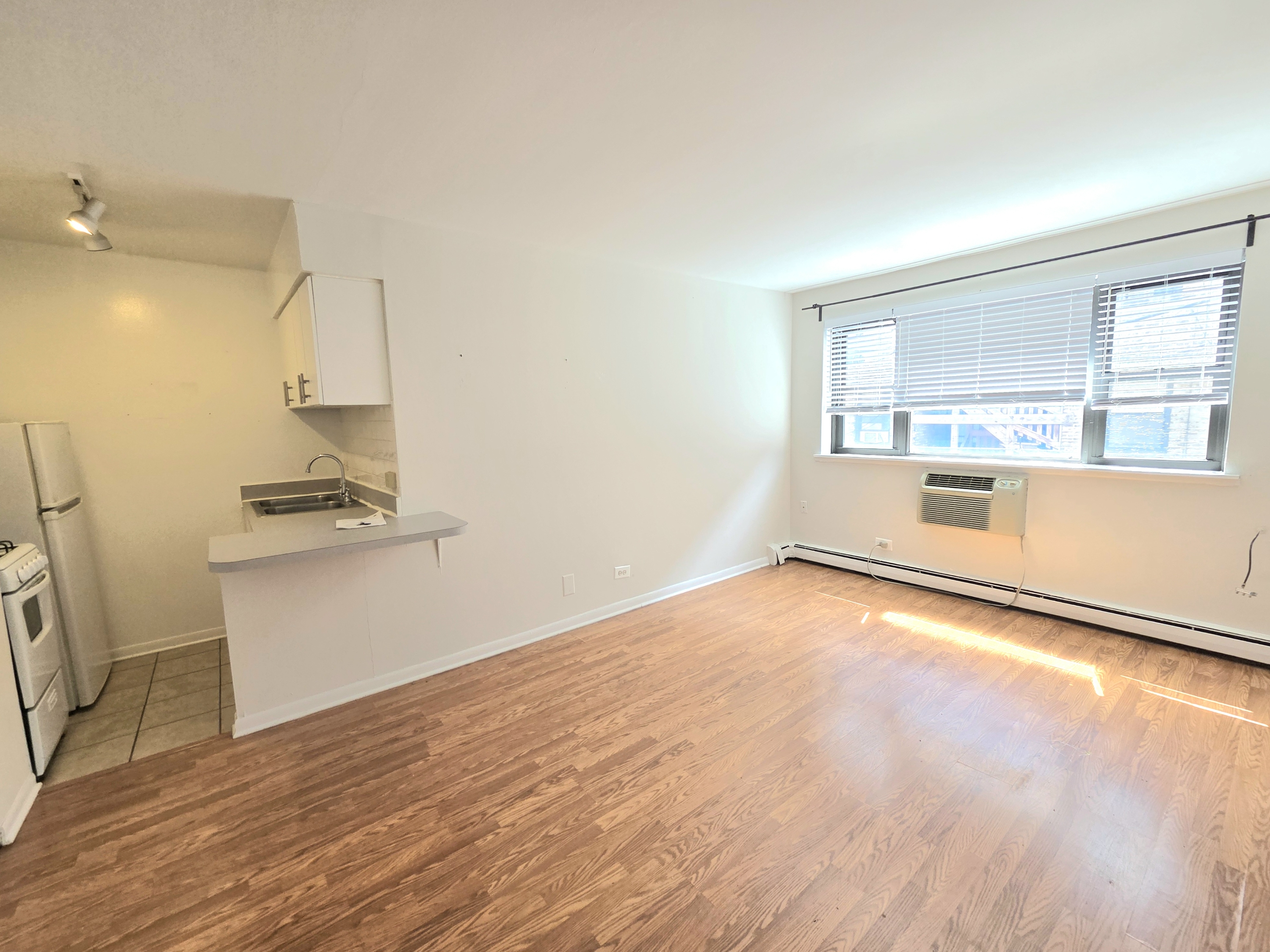 606 W. Cornelia #277